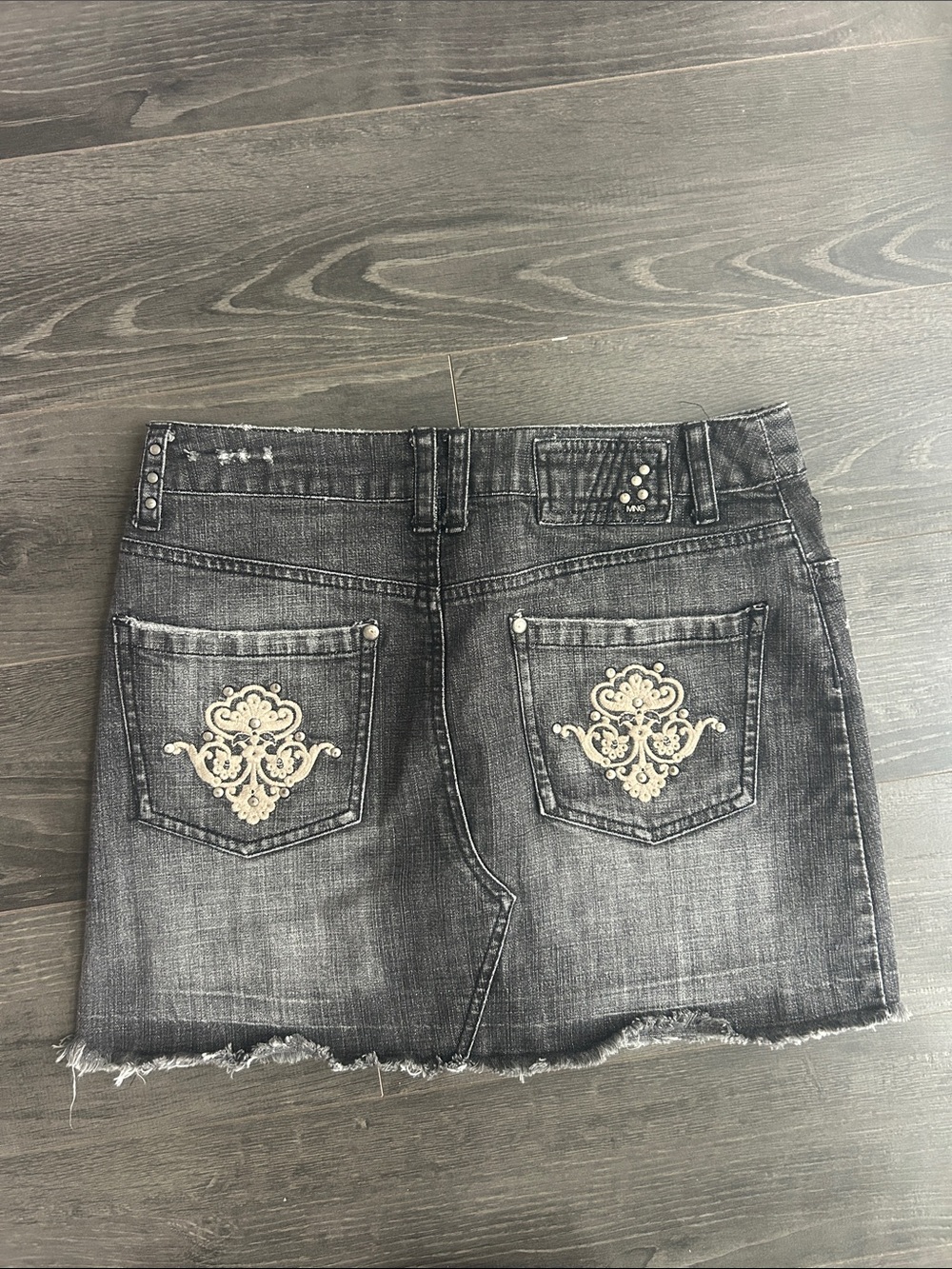MNG Jeans Vintage Y2K Low Rise Embroidered Distressed Raw Hem Denim Mini Skirt 4